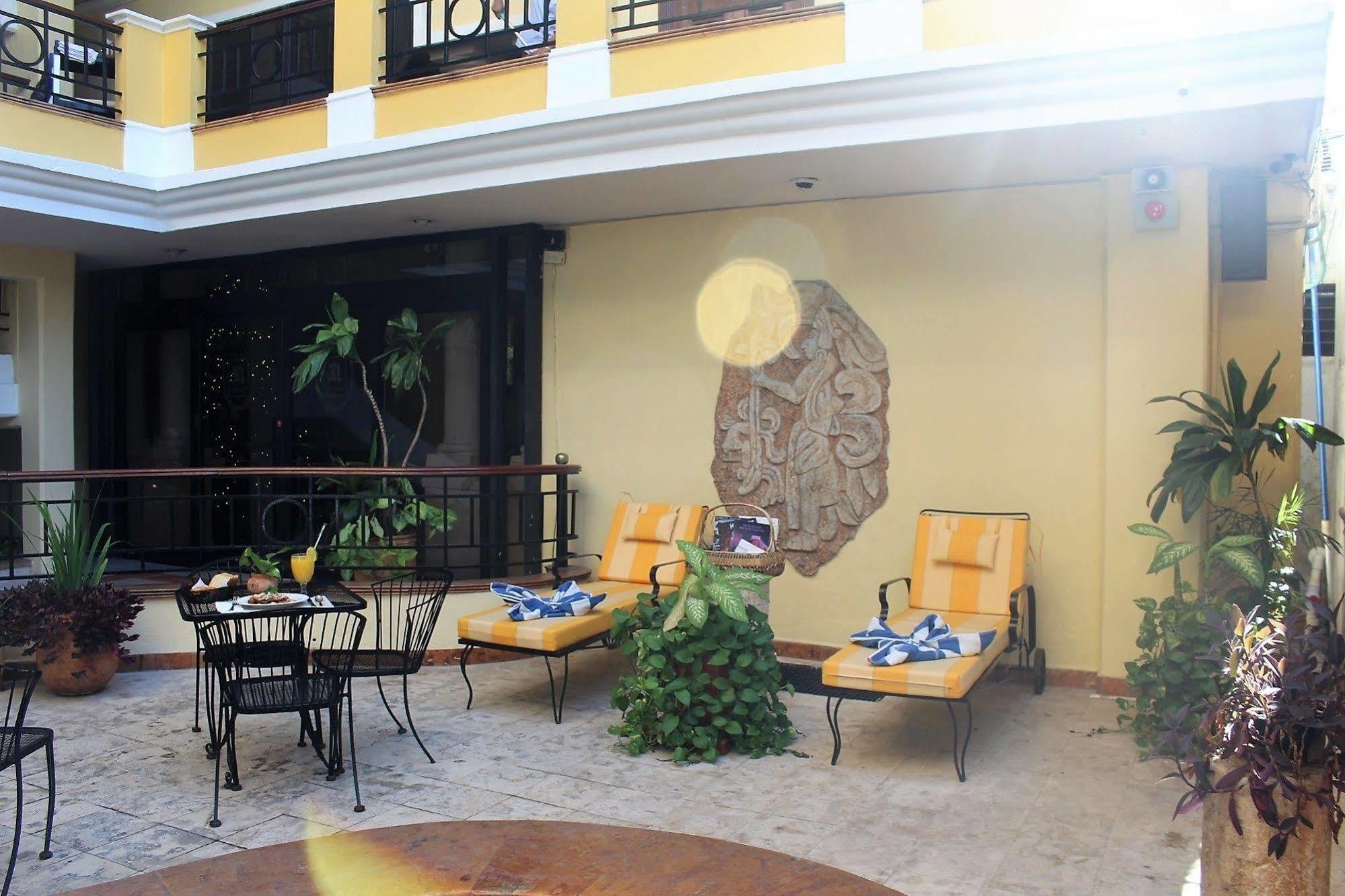 Hotel Residencial Mérida Buitenkant foto